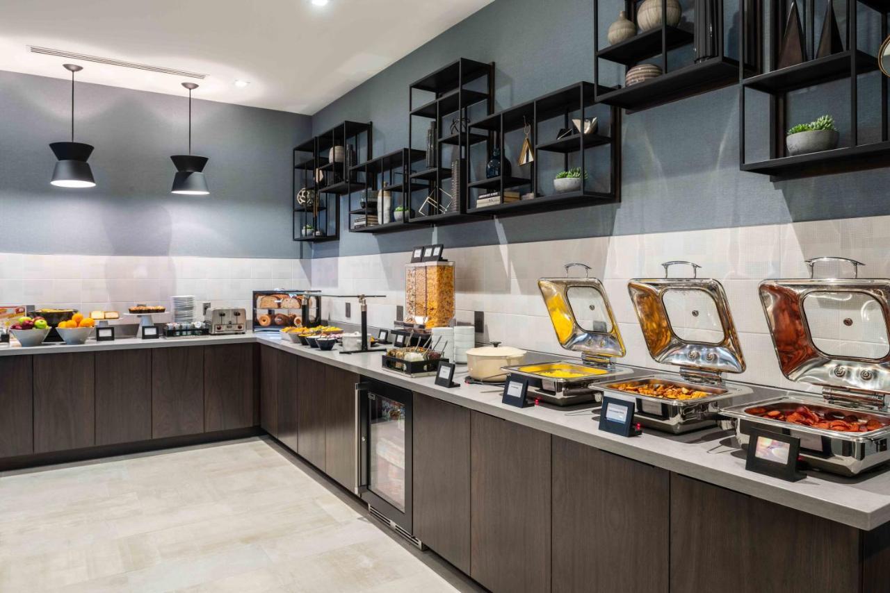 Staybridge Suites - Quincy By Ihg Екстериор снимка