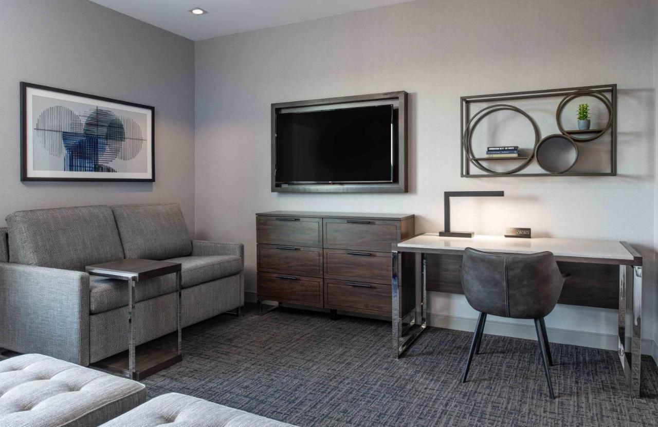 Staybridge Suites - Quincy By Ihg Екстериор снимка