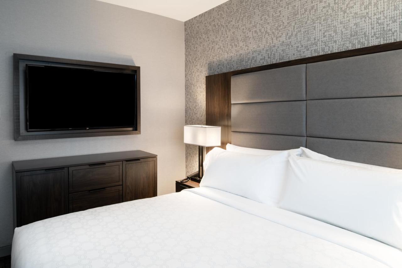 Staybridge Suites - Quincy By Ihg Екстериор снимка